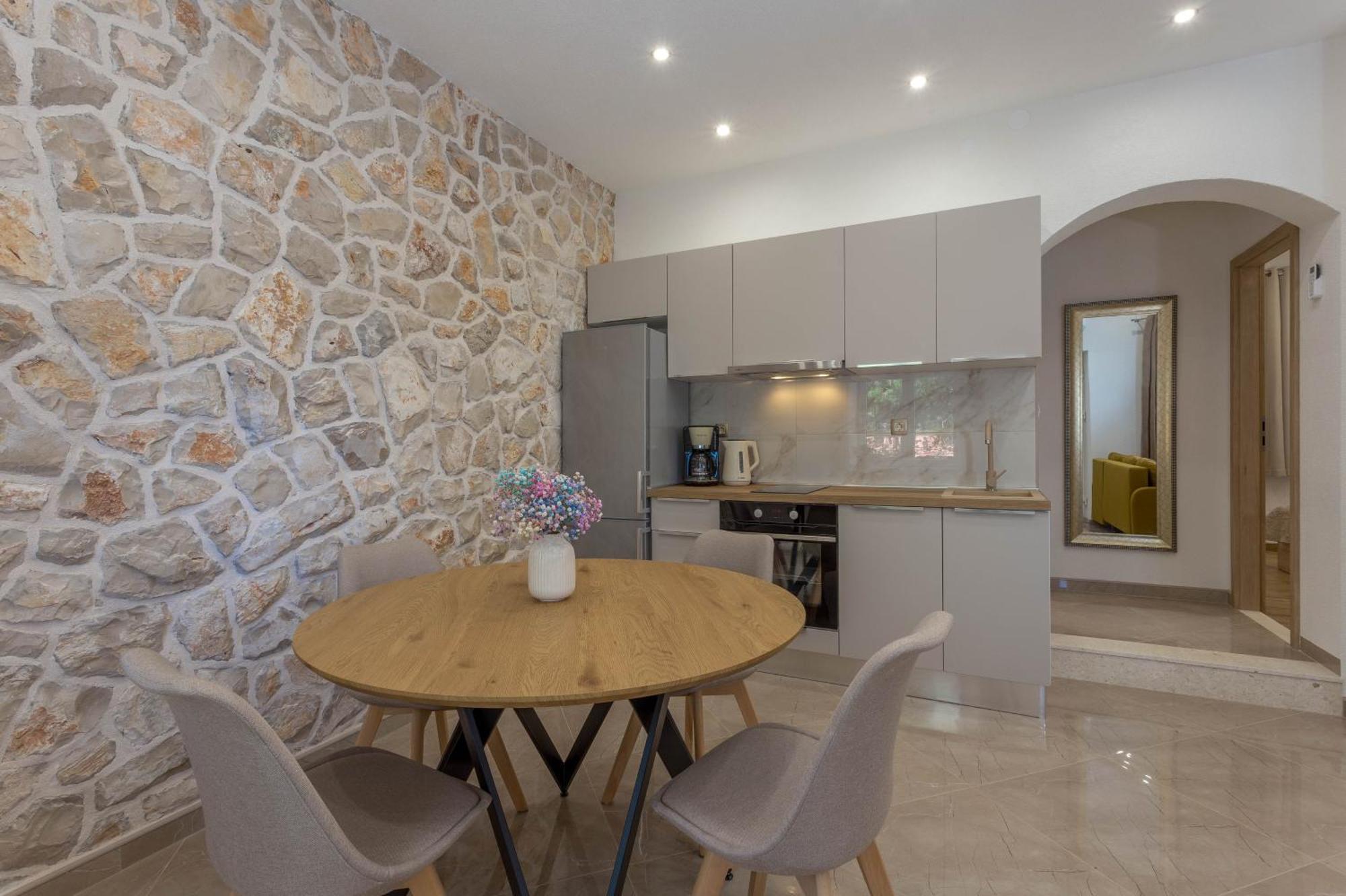 Apartment Zastupac 8761A Хвар Экстерьер фото